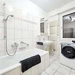 Centerline Apartmán *