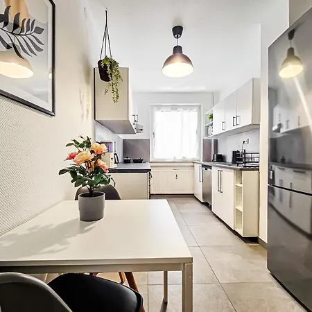 Centerline Διαμέρισμα *